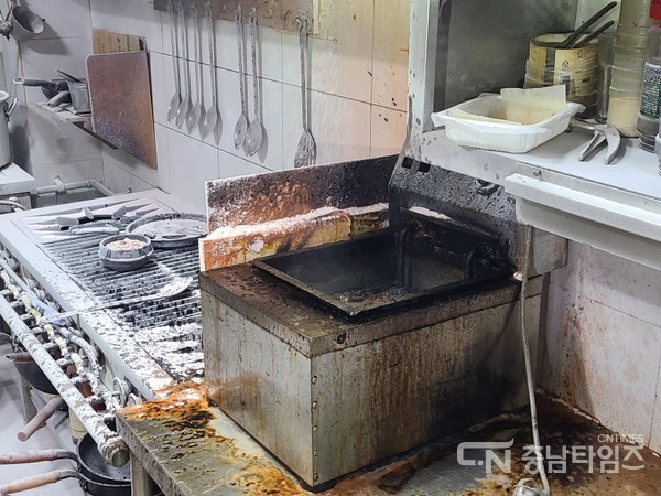 2022.01.12. 지난 10일 발생한 음식점 주방화재. 사진=아산소방서