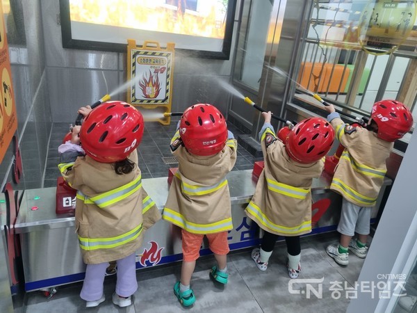 어린이 소방안전체험교실. 사진=아산소방서